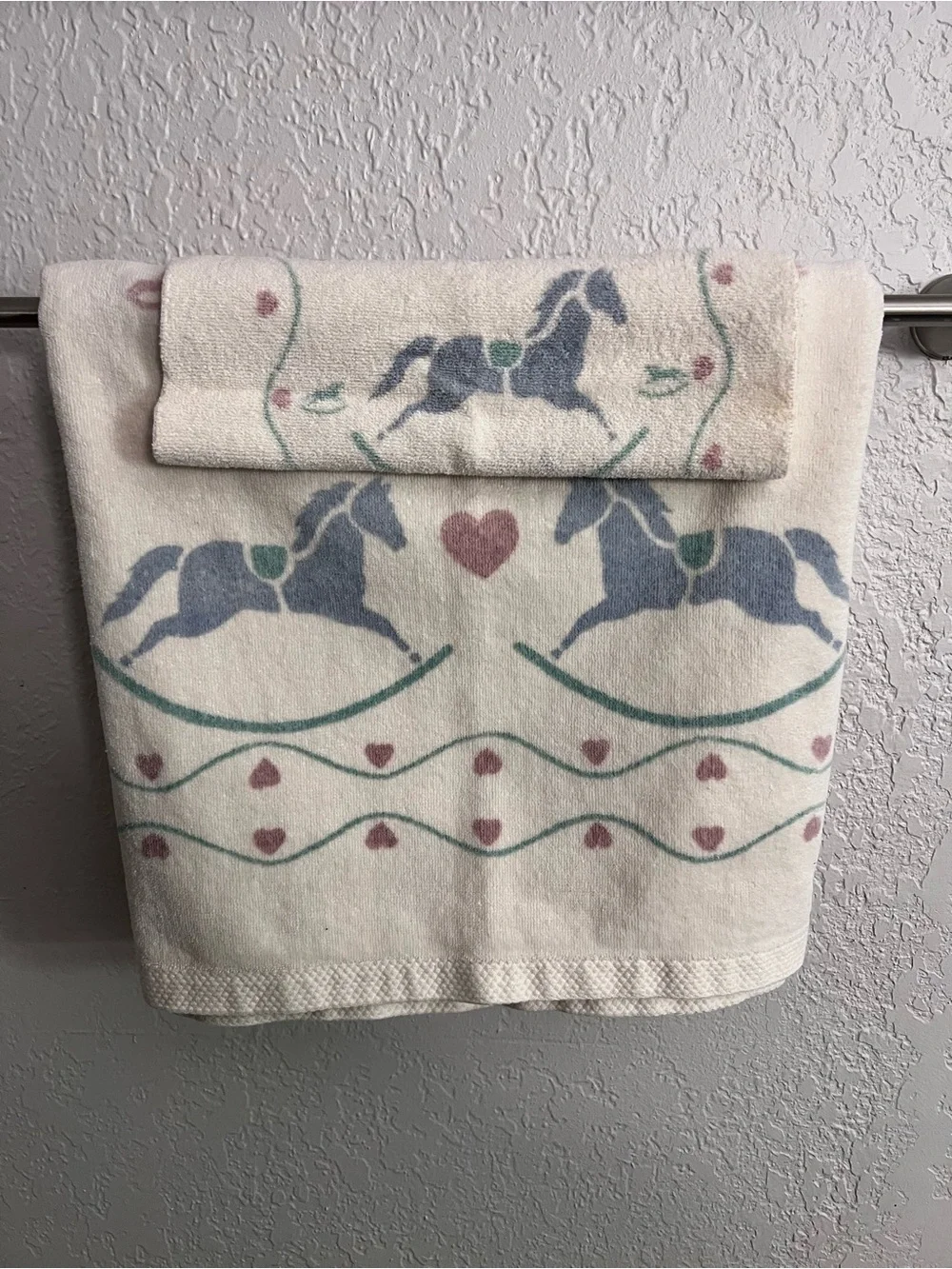 Vintage Fieldcrest Rocking Horse 2 Pc Towel Set